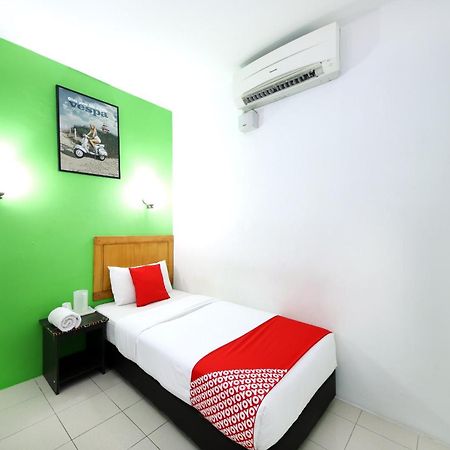 Super Oyo 502 Midah Inn Puchong Εξωτερικό φωτογραφία