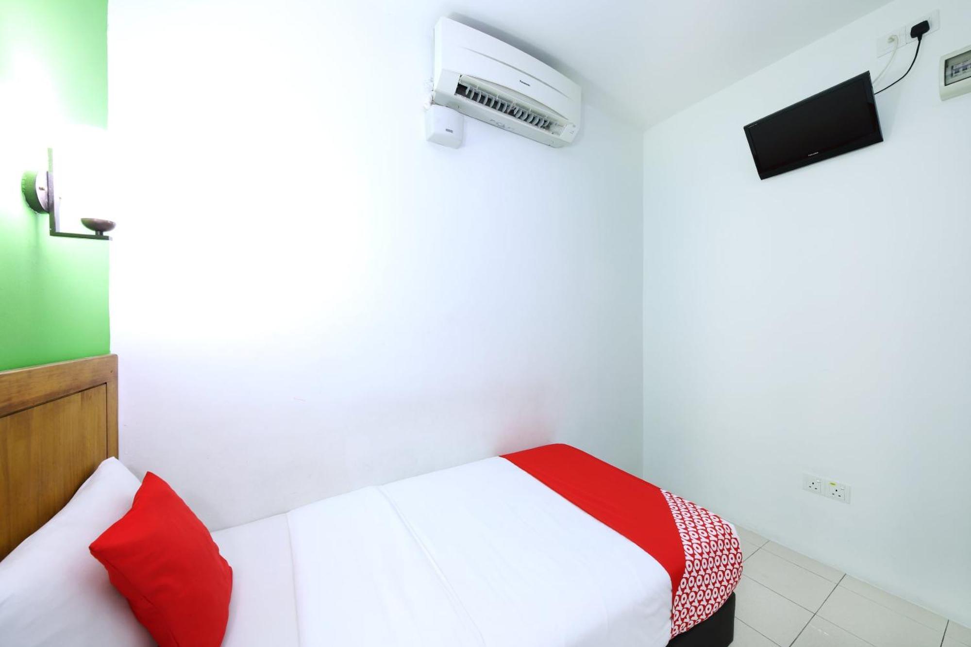 Super Oyo 502 Midah Inn Puchong Εξωτερικό φωτογραφία