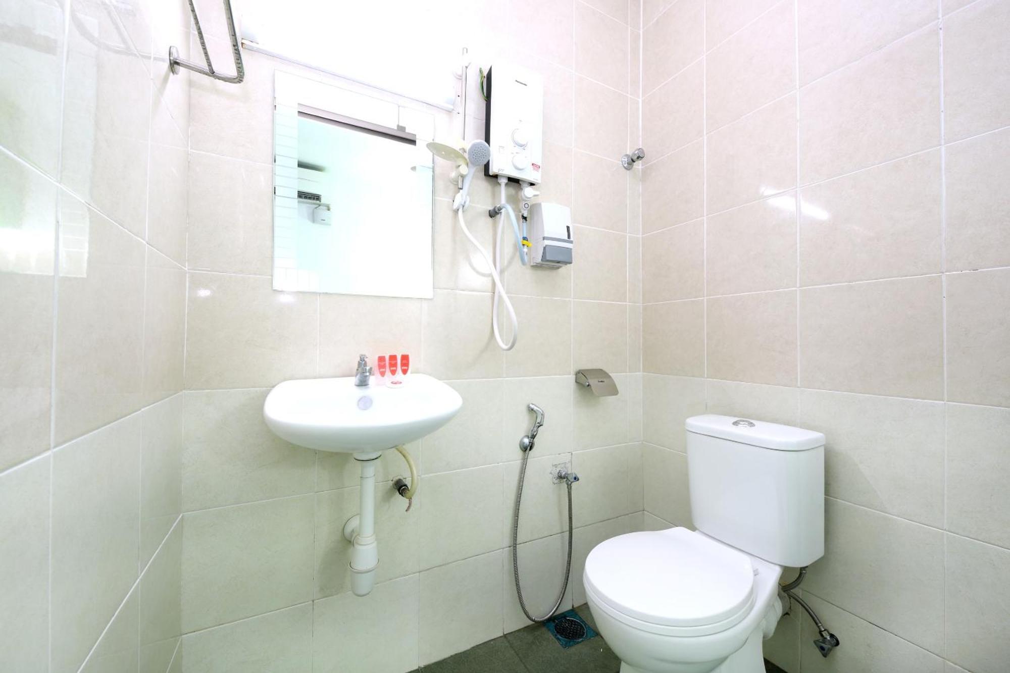 Super Oyo 502 Midah Inn Puchong Εξωτερικό φωτογραφία